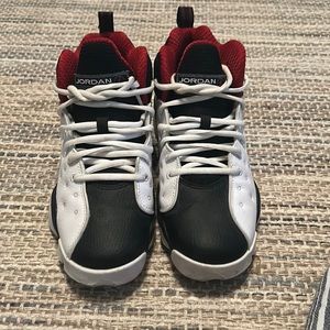Nike Jordan Jumpman Team II 819175-101 White Black Red Basketball Sz 7 Youth